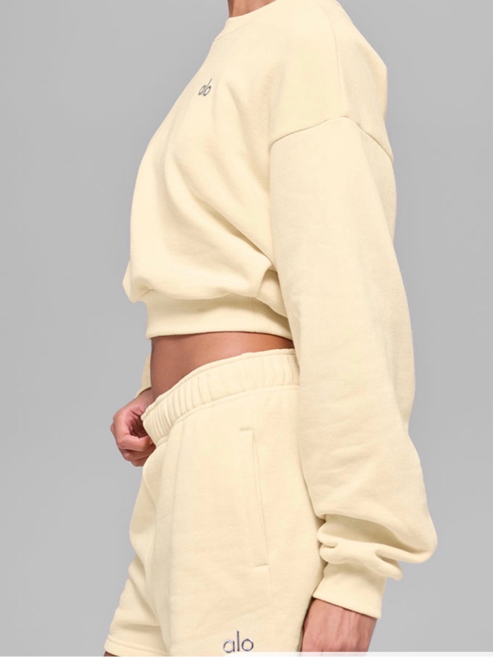 ALO YOGA NWT CANDLELIGHT YELLOW cropped sweatshirt (M) shorts (S) tank (M) - Picture 8 of 11